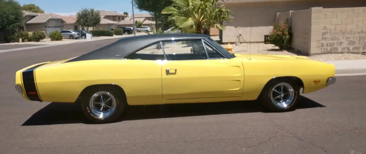 1969 dodge charger coupe yellow rwd automatic se