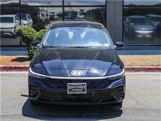 2024 Hyundai Elantra blue