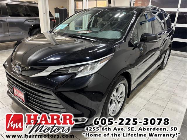 2022 toyota sienna limited 7-passenger