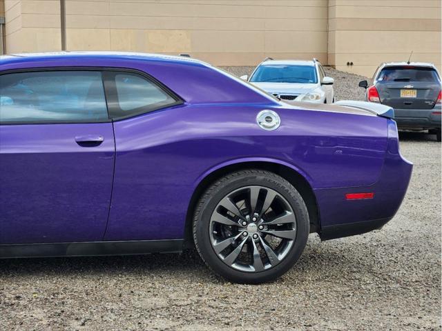 2013 dodge challenger srt8 core