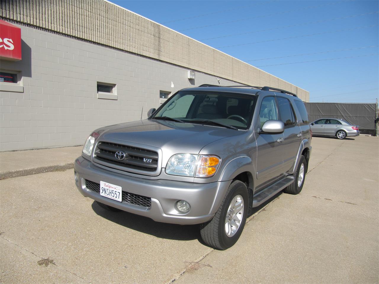 2004 toyota sequoia