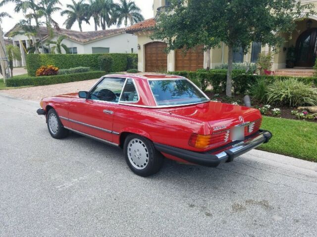 1986 560 sl 2 owner only 78k miles very well maintained. like new soft top