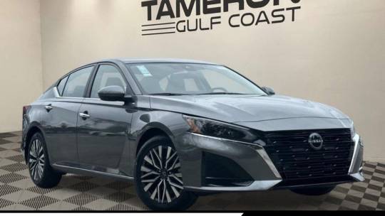 2024 Nissan Altima sv