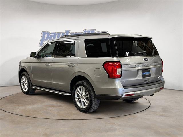 2022 ford expedition xlt