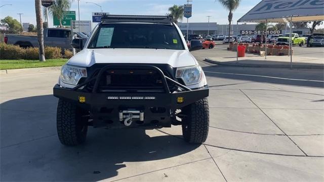 2015 toyota tacoma base
