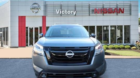 2024 Nissan Pathfinder sl premium