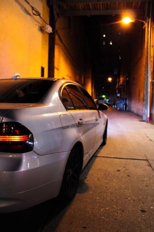 selling 2006 bmw 325xi with premium package message me if interested