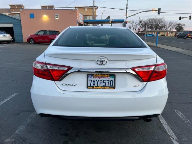 2017 toyota camry se