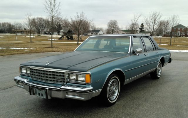 1985 chevrolet caprice classic 4.3 fuel inj. 1 family owned car 40,000 mi no/res