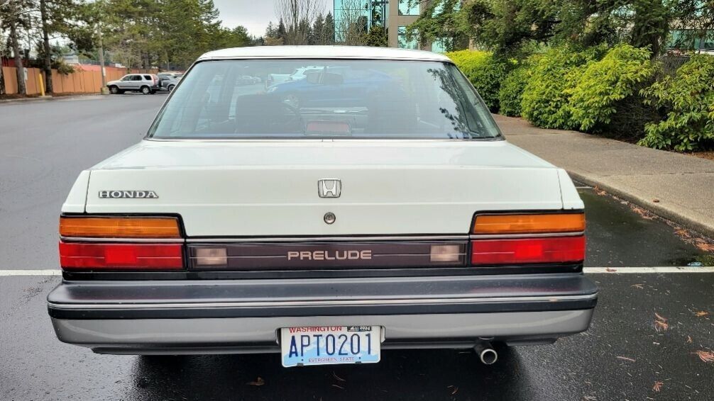 1.8l 100hp14 engine. 5 speed manual. 2 dr std coupe