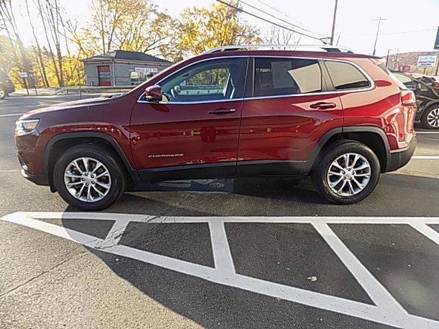 2021 jeep cherokee latitude lux