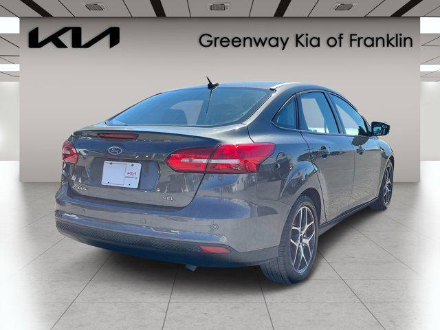 2017 ford focus sel