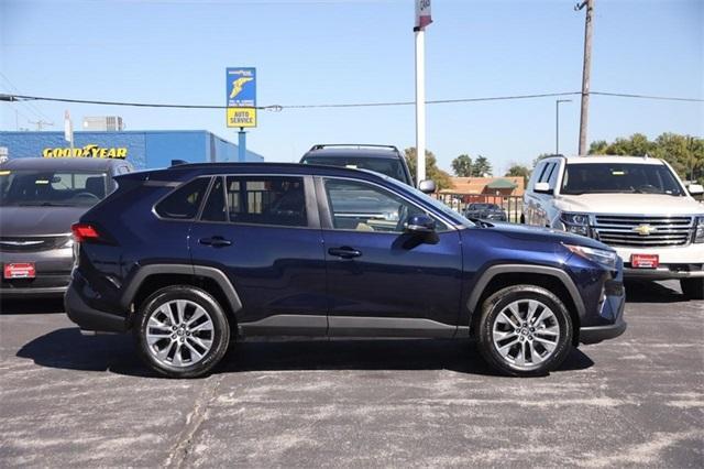 2024 toyota rav4 xle premium