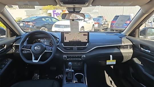 2025 Nissan Altima