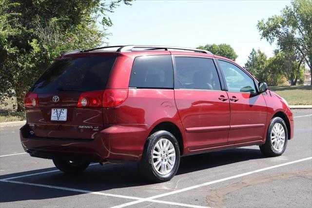 2008 toyota sienna le