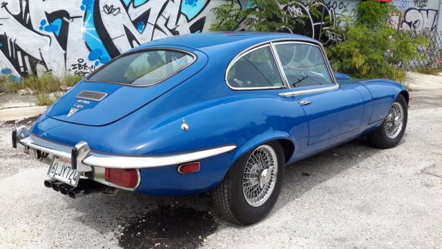xke v12 coupe 2 + 2