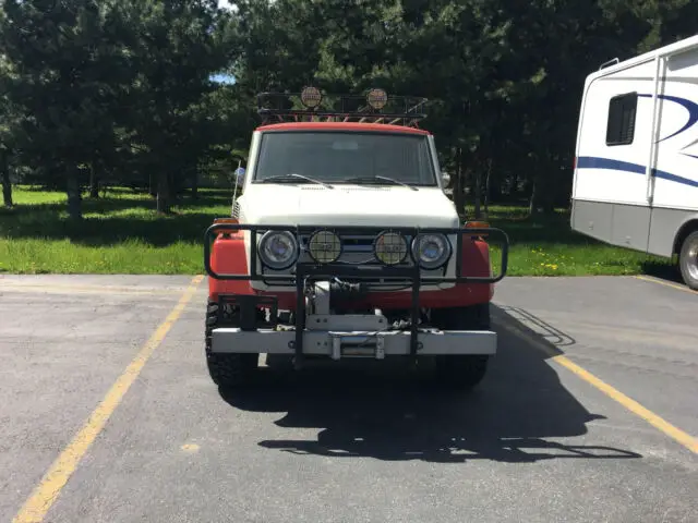 toyota fj 55 wagon 4x4 iron pig large fj40 40 fj55