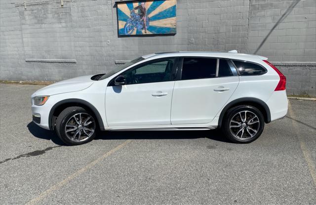 2015 volvo v60 cross country t5