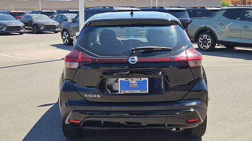 2021 nissan kicks s