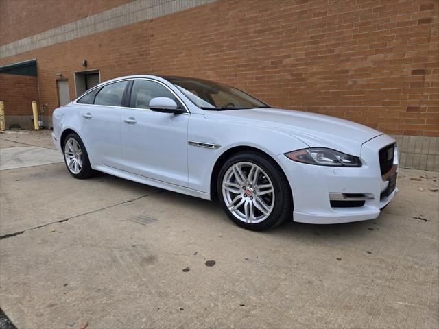2017 jaguar xj xj r-sport