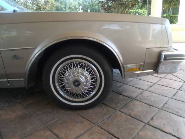 1983 buick riviera base 2dr coupe automatic 4-speed rwd v8 5.0l gasoline