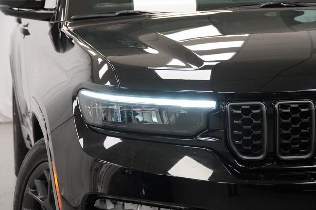 2023 jeep grand cherokee 4xe summit reserve