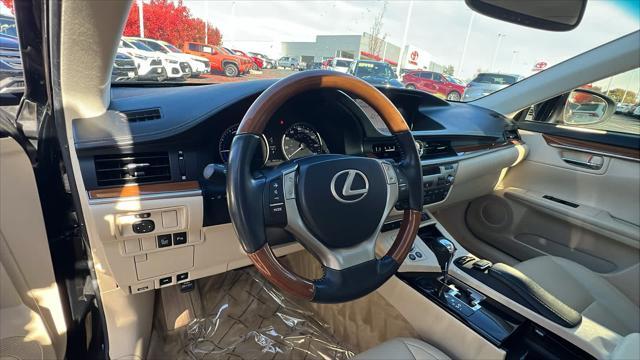 2013 lexus es 300h base