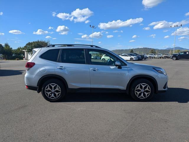 2023 subaru forester premium