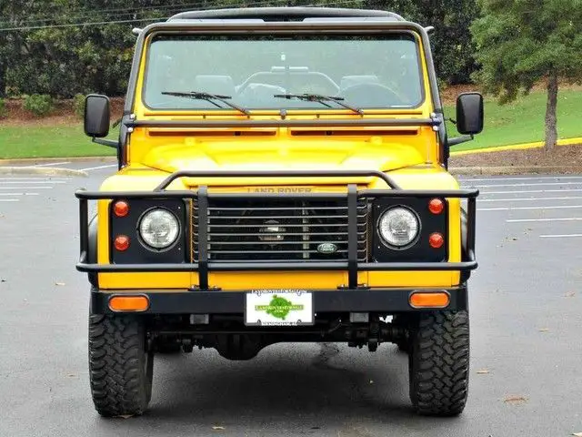adventuremotorcars presnts refurbished '94 defender 90 soft top