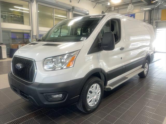 2021 ford transit-250 base