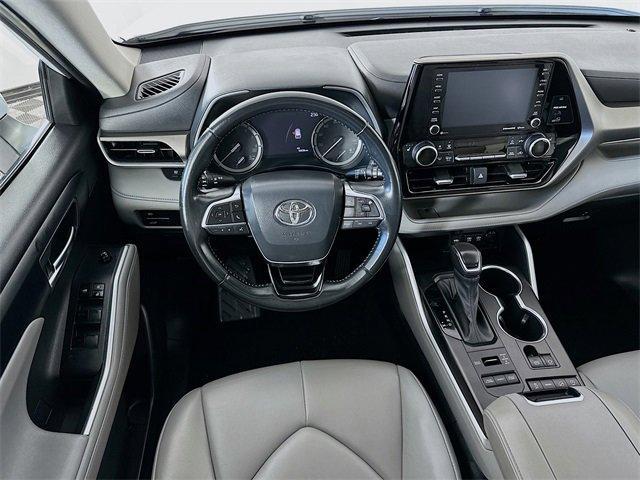 2021 toyota highlander xle