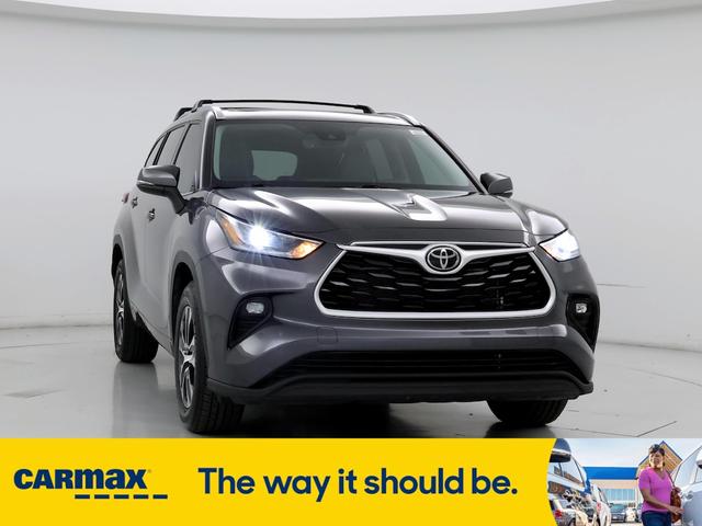 2021 toyota highlander xle