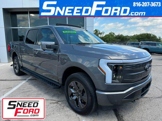 2022 ford f-150 lightning lariat