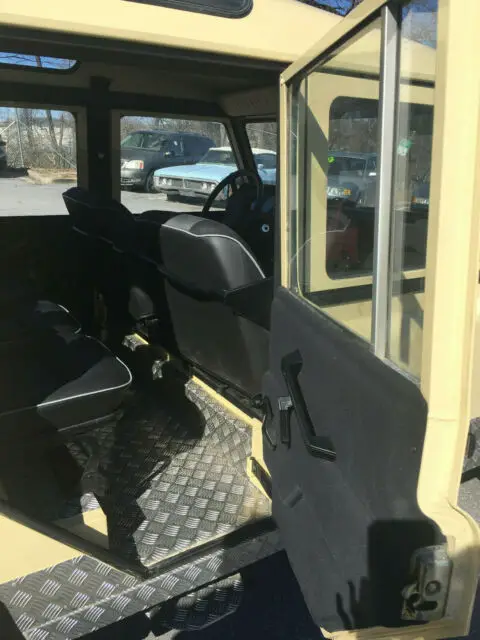 1984 left hand drive 5 door land rover (land rover santana 5 door)
