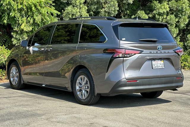 2022 toyota sienna xle 7 passenger