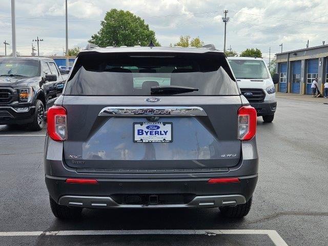 2021 ford explorer xlt