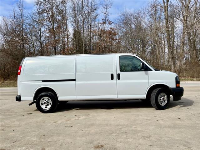 2023 gmc savana 2500 work van