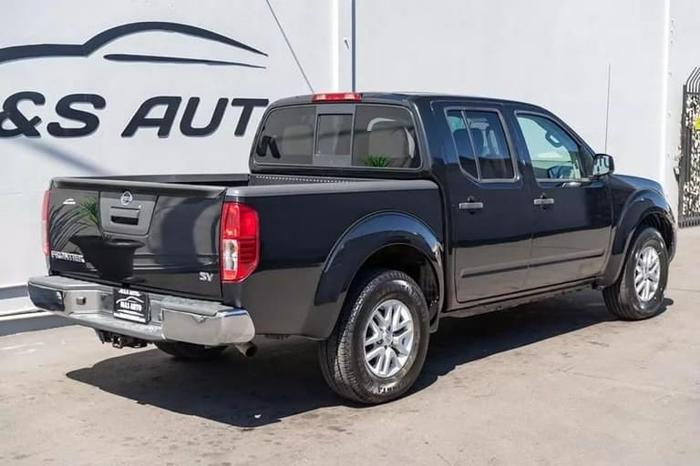 2019 nissan frontier crew cab sv pickup 4d 5 ft in sacramento, california