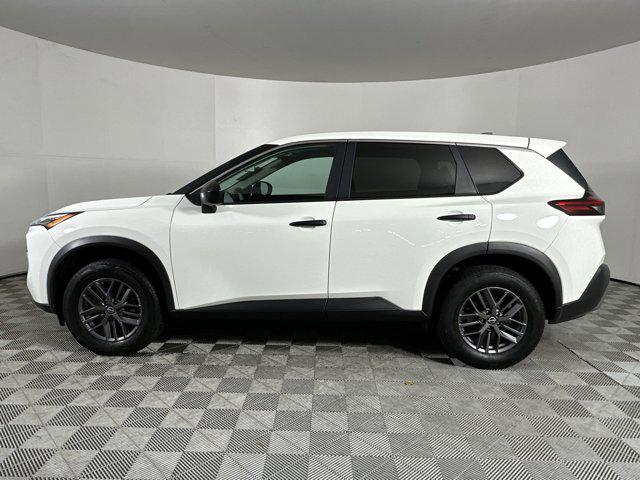 2022 nissan rogue s