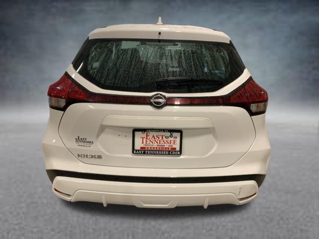 2022 nissan kicks s