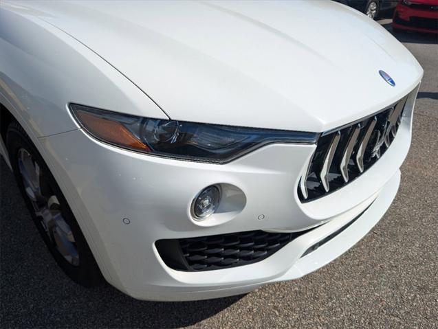 2020 maserati levante base