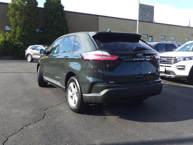2022 ford edge se