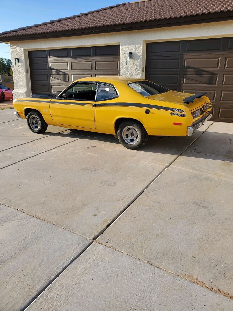 1972 plymouth duster coupe yellow rwd automatic twister