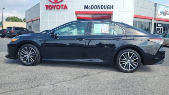 2021 toyota camry hybrid xle
