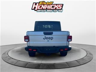 2022 Jeep Gladiator mojave