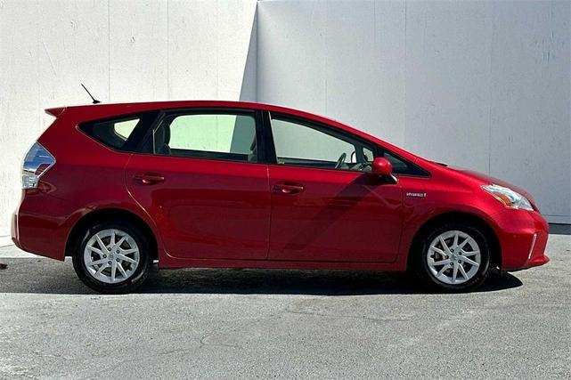 2014 toyota prius v two