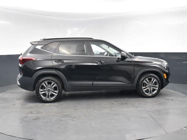 2021 kia seltos s