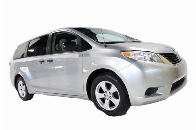 2014 toyota sienna l