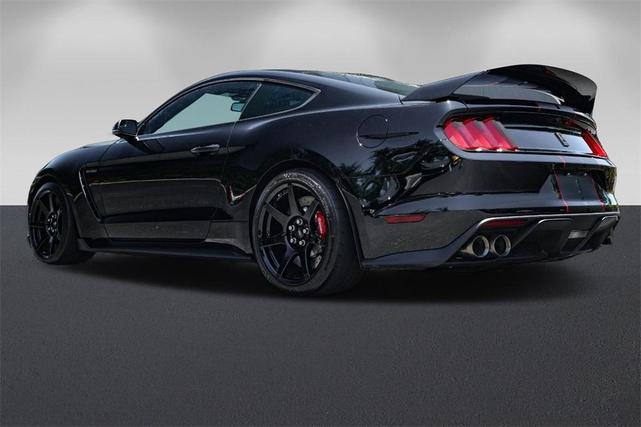 2018 ford shelby gt350 base