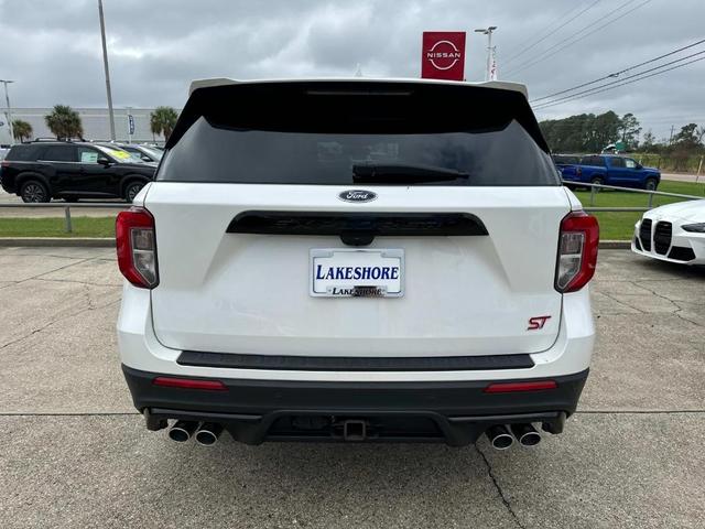 2022 ford explorer st